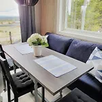 Cozy Near Gribbe With Alpine Skiing Nearby Tisleidalen